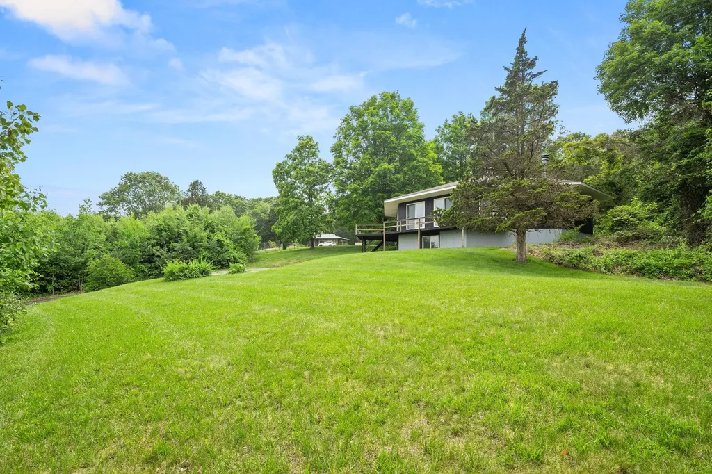 93 Cross Road Patterson NY 12563