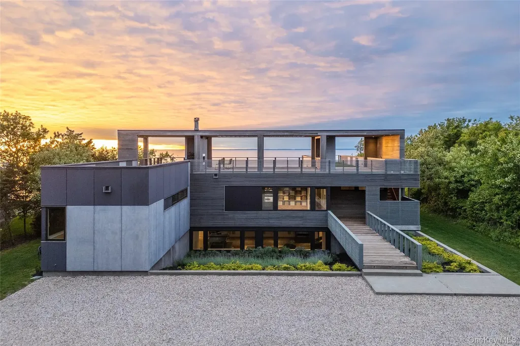 470 Lloyds Lane Mattituck NY 11952