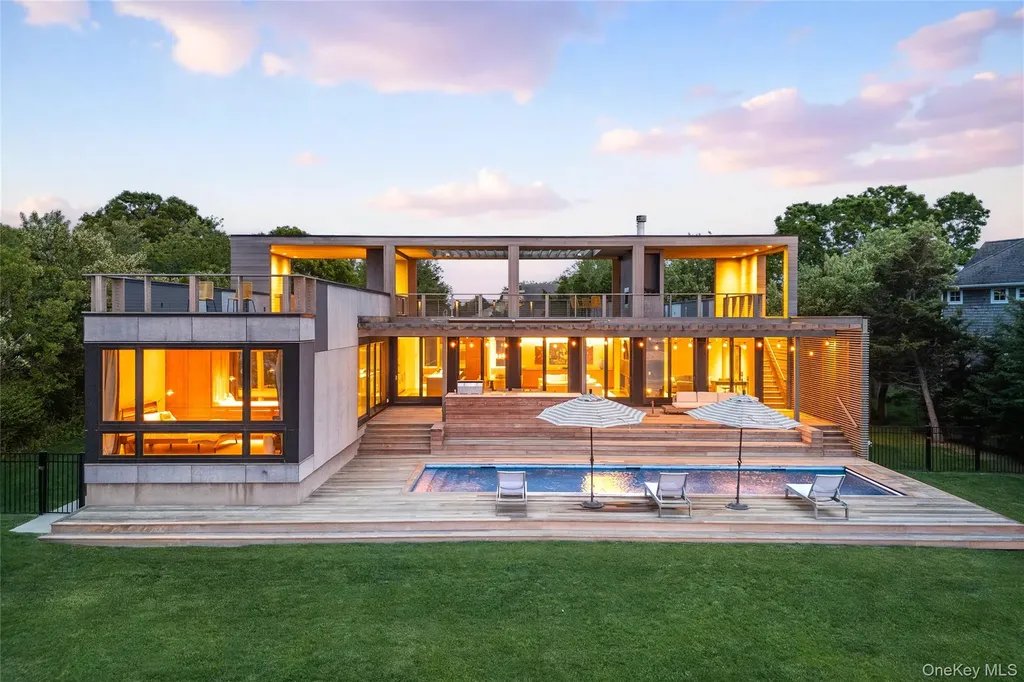 470 Lloyds Lane Mattituck NY 11952