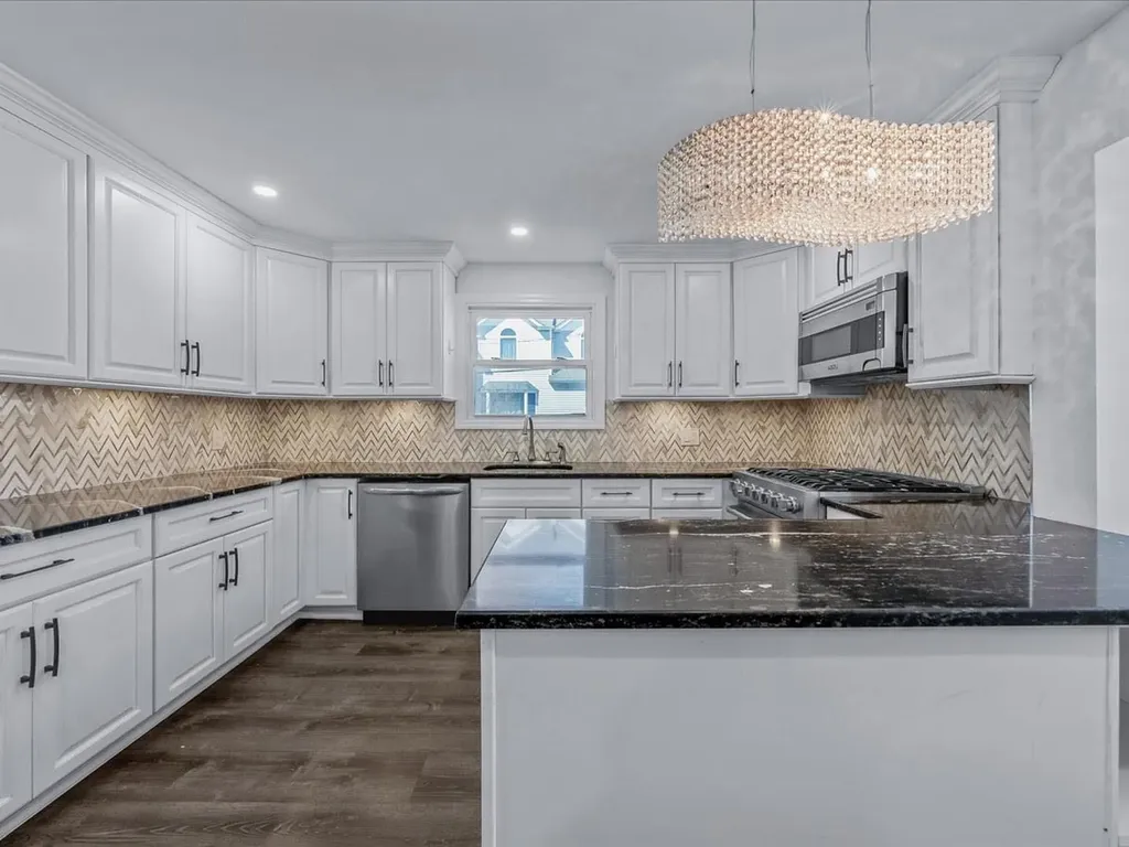 360 Franklin Avenue Hewlett NY 11557