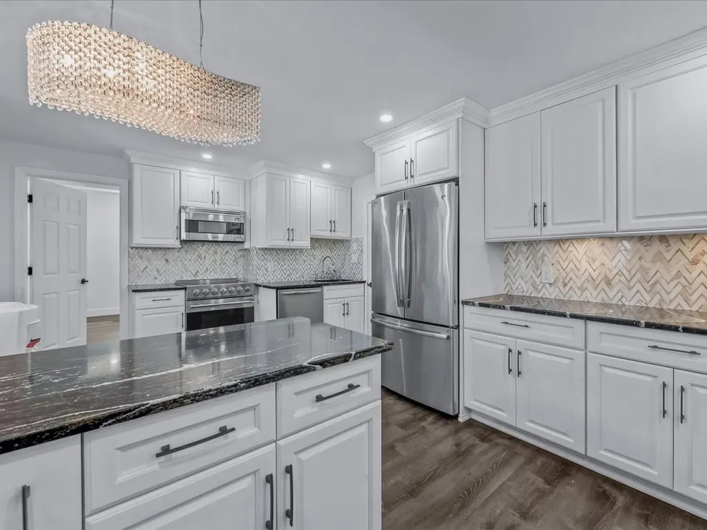 360 Franklin Avenue Hewlett NY 11557