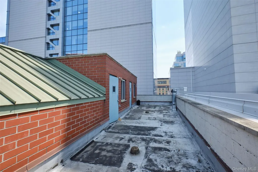 13340 37th Avenue Flushing NY 11354