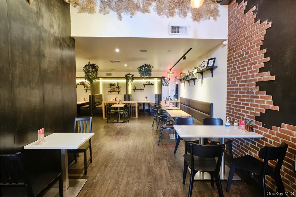13340 37th Avenue Flushing NY 11354