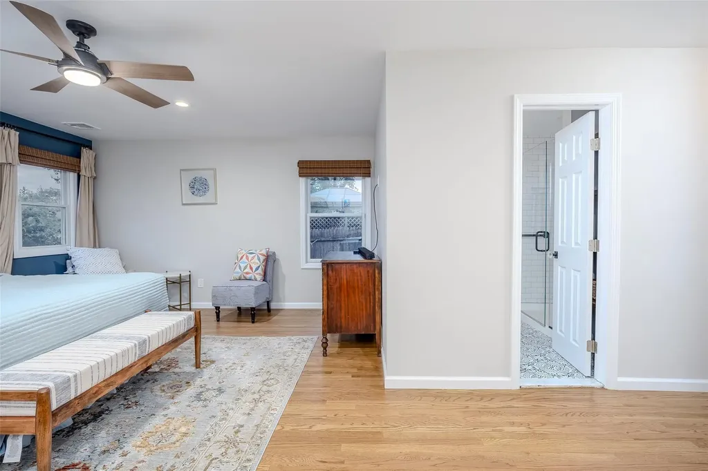 10 Bradish Lane Babylon NY 11702