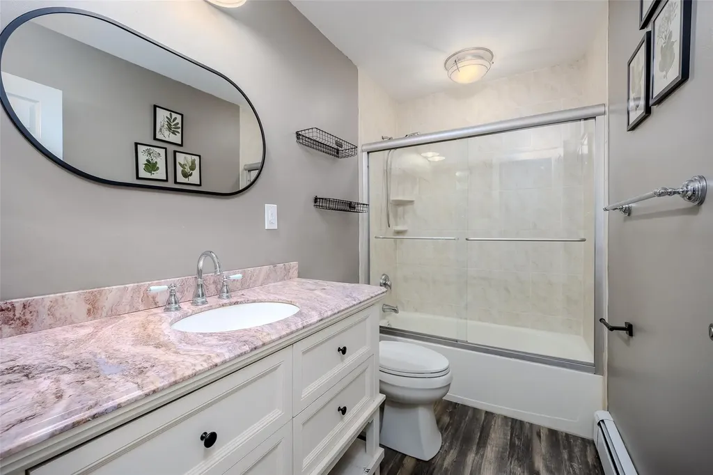 10 Bradish Lane Babylon NY 11702
