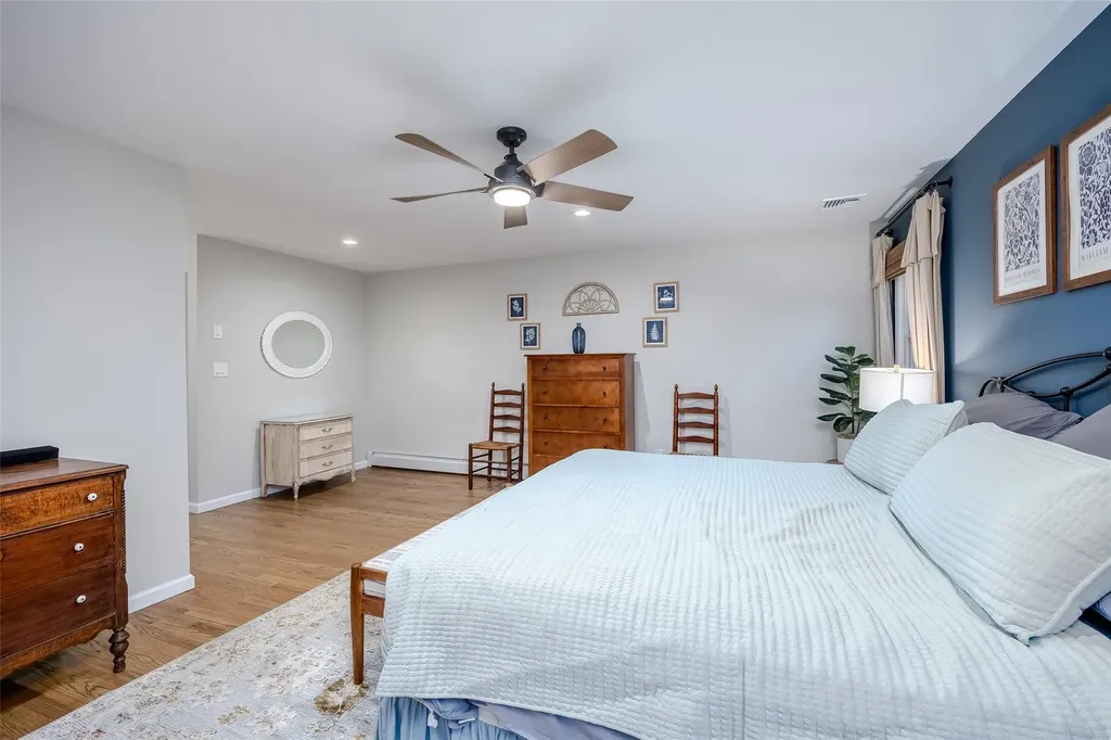 10 Bradish Lane Babylon NY 11702