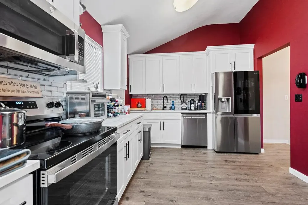 2850 Shore Road Seaford NY 11783