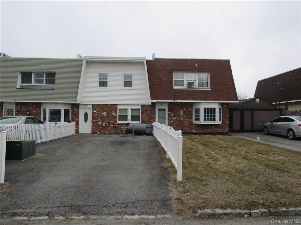 105 Sarah Lane Middletown NY 10941