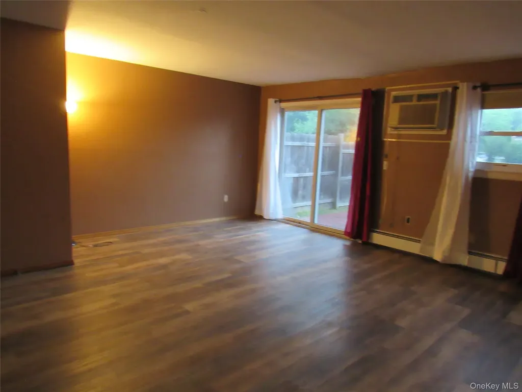 105 Sarah Lane Middletown NY 10941