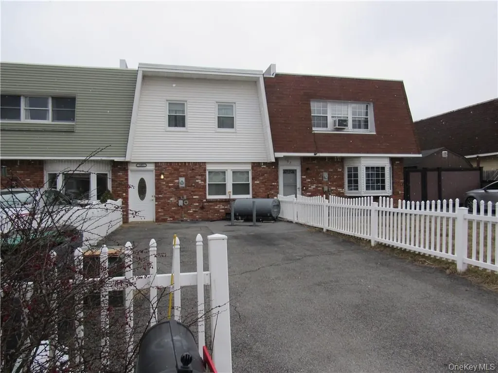 105 Sarah Lane Middletown NY 10941