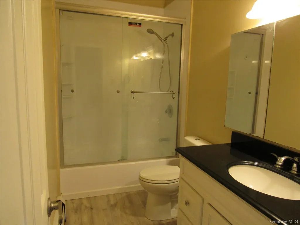 105 Sarah Lane Middletown NY 10941