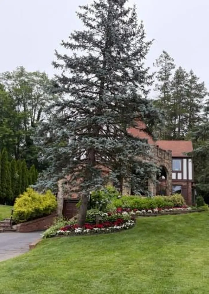 5 Rockcrest Road Manhasset NY 11030