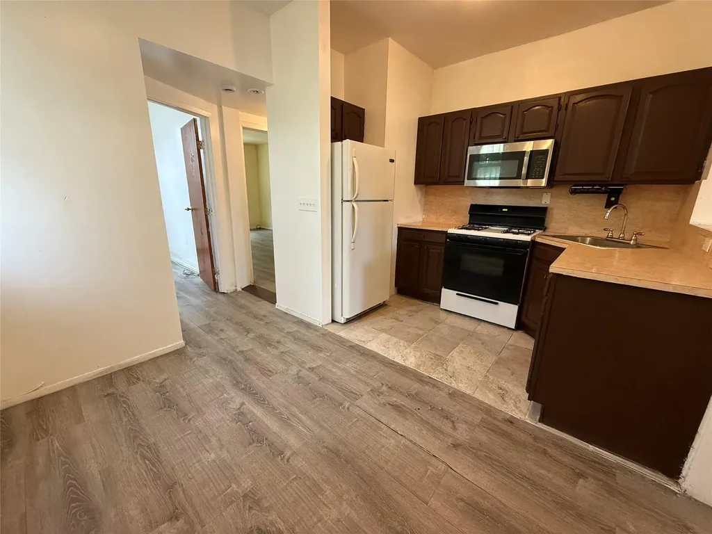 13 Mcclancy Place Brooklyn NY 11207