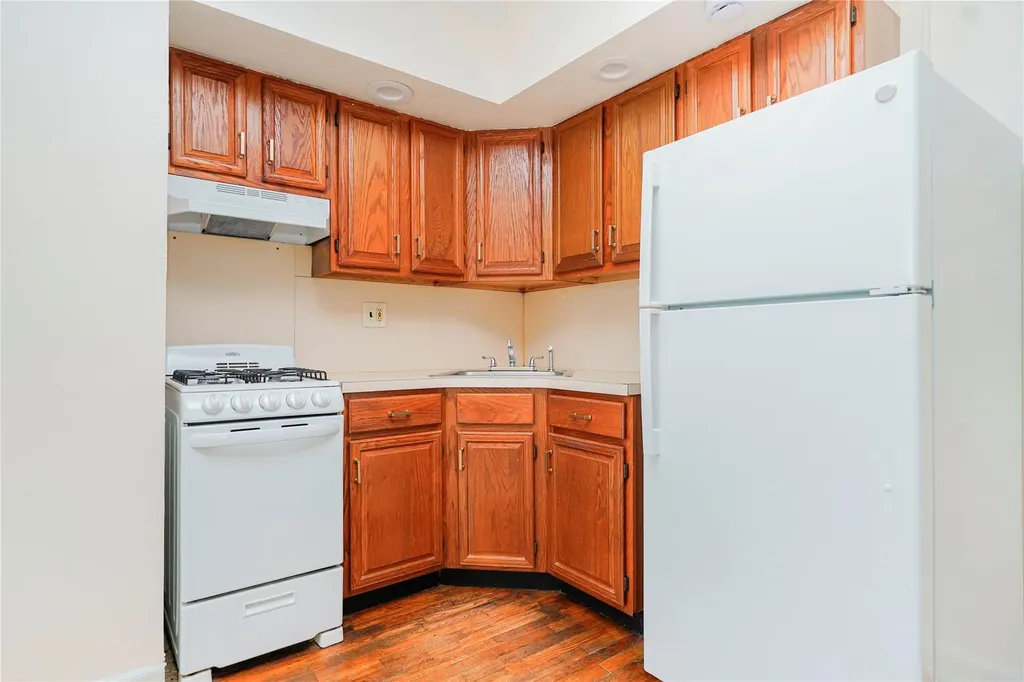 9430 Ridge Boulevard Brooklyn NY 11209
