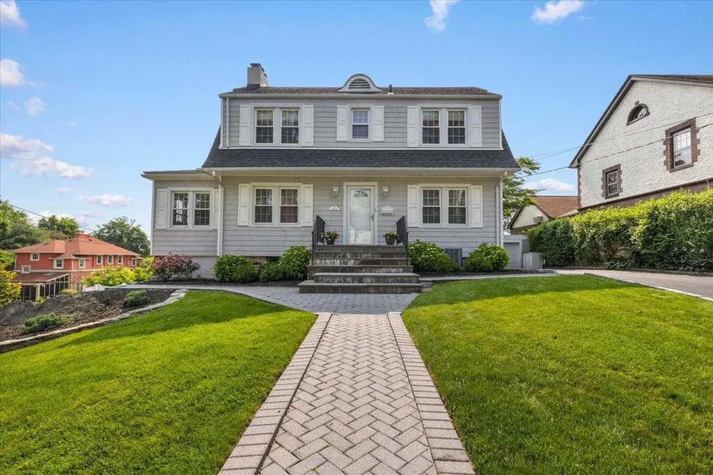 22 Chippewa Road Yonkers NY 10710