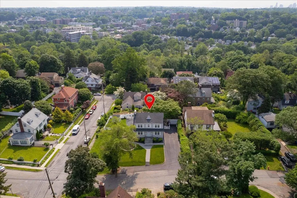 22 Chippewa Road Yonkers NY 10710