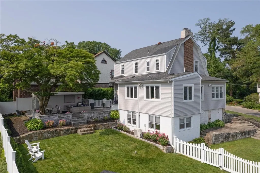 22 Chippewa Road Yonkers NY 10710