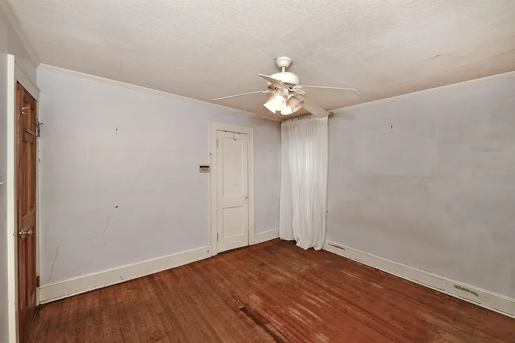 426 Lakeview Road Bellmore NY 11710