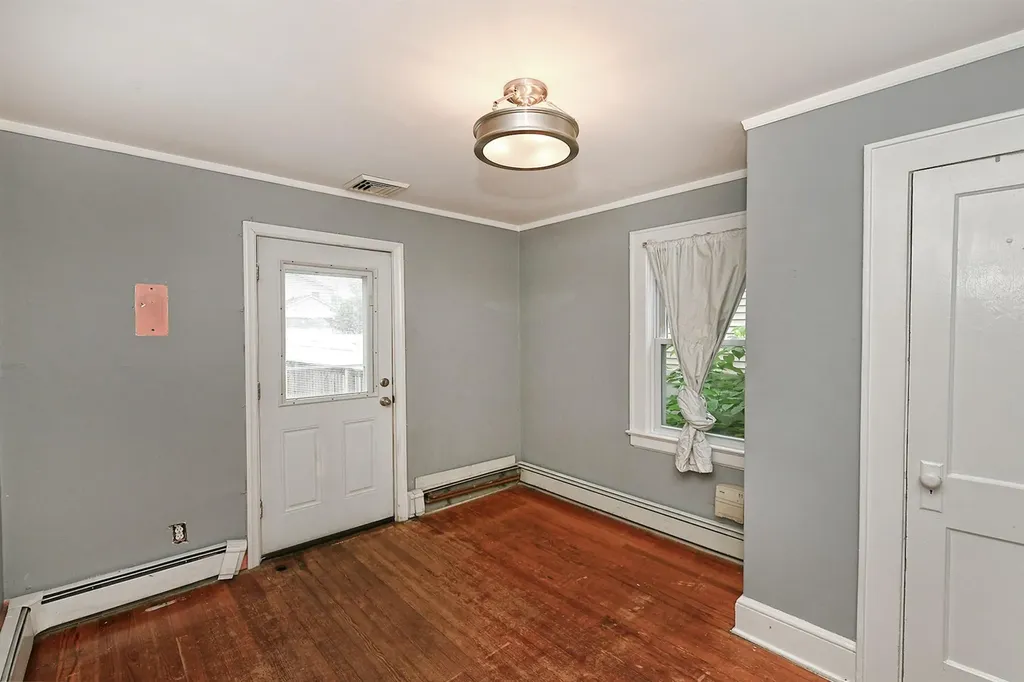 426 Lakeview Road Bellmore NY 11710