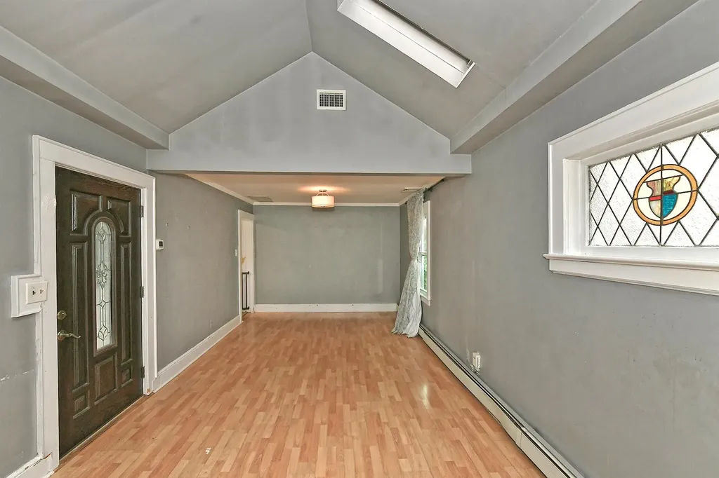 426 Lakeview Road Bellmore NY 11710