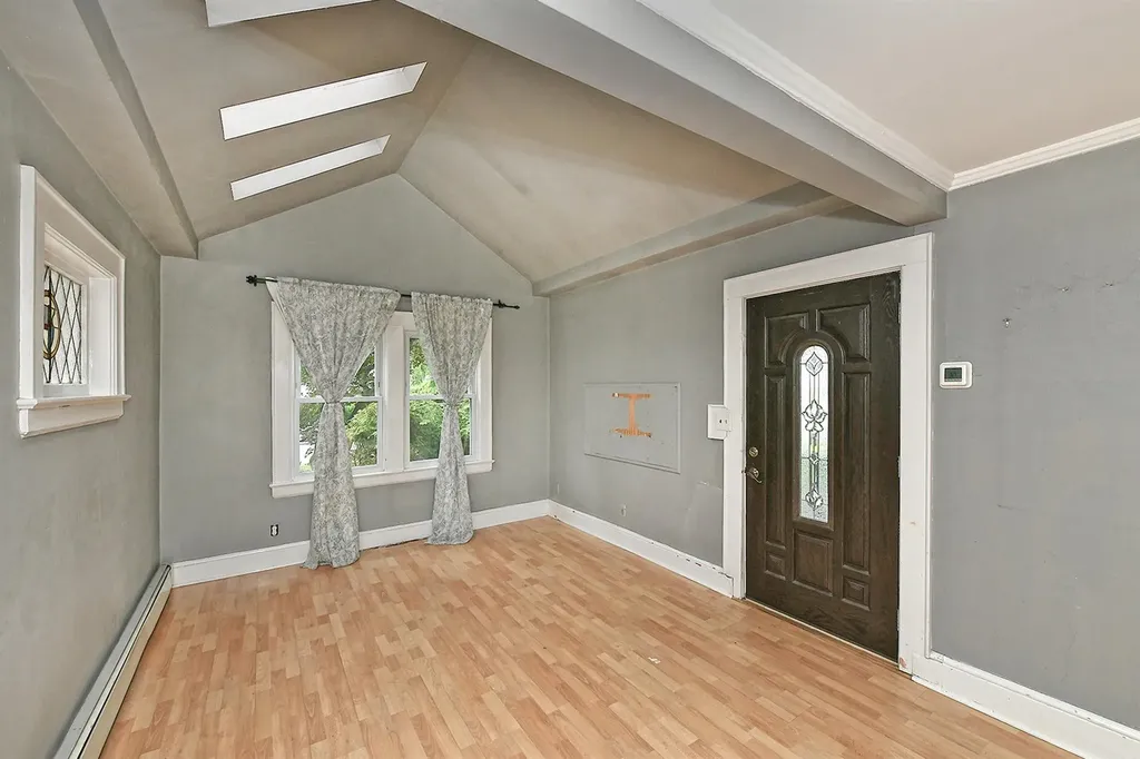 426 Lakeview Road Bellmore NY 11710