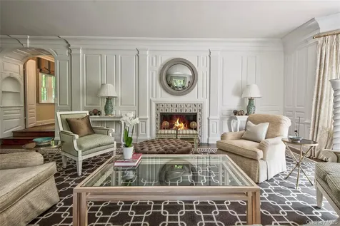 8 & 9 Meadow Spring Lane Glen Cove NY 11542