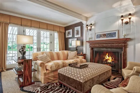 8 & 9 Meadow Spring Lane Glen Cove NY 11542