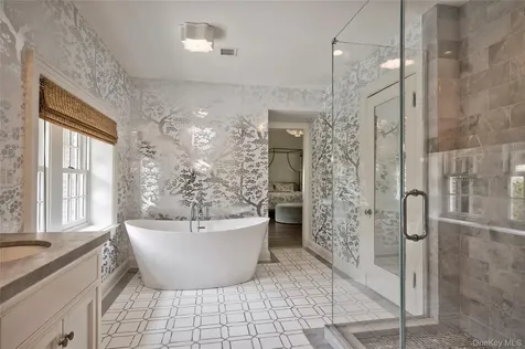 8 & 9 Meadow Spring Lane Glen Cove NY 11542