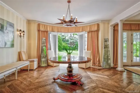 8 & 9 Meadow Spring Lane Glen Cove NY 11542