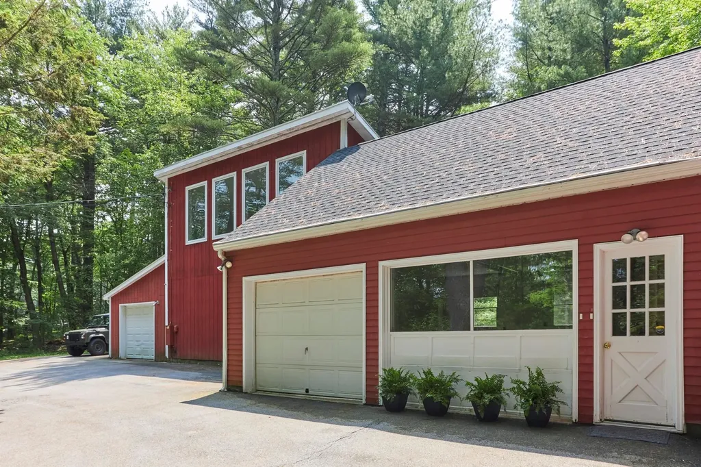 141 Lamoree Road Rhinebeck NY 12572