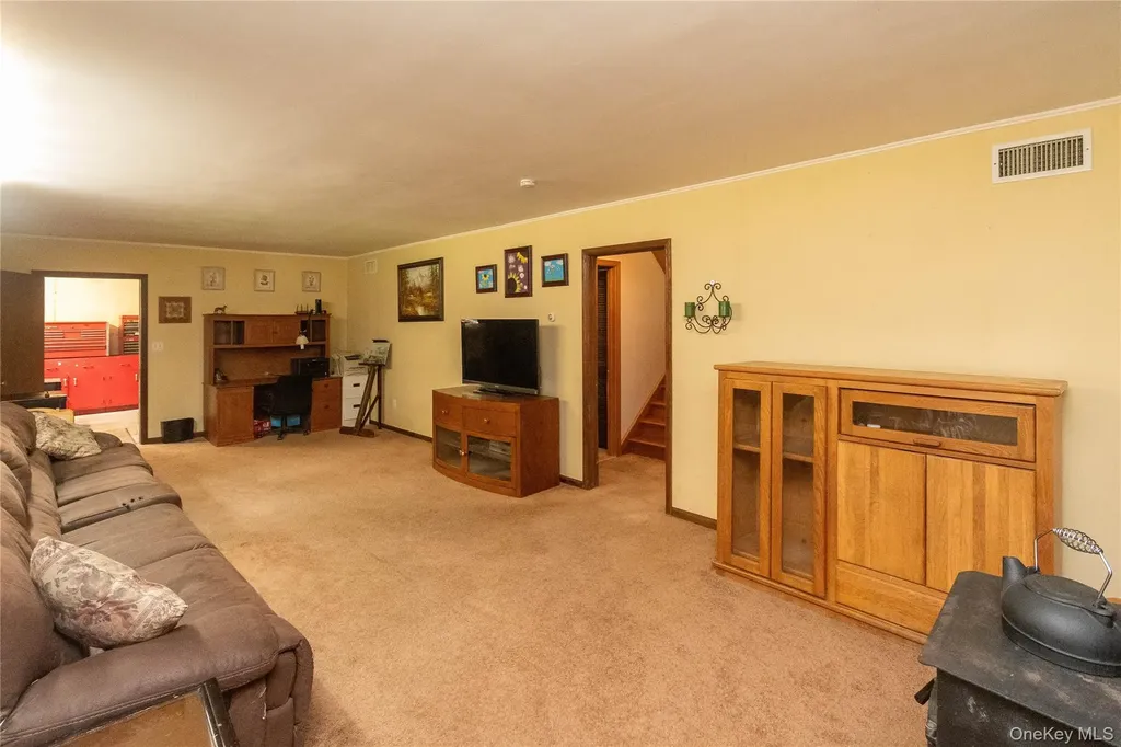 89 Birch Drive Pleasant Valley NY 12569