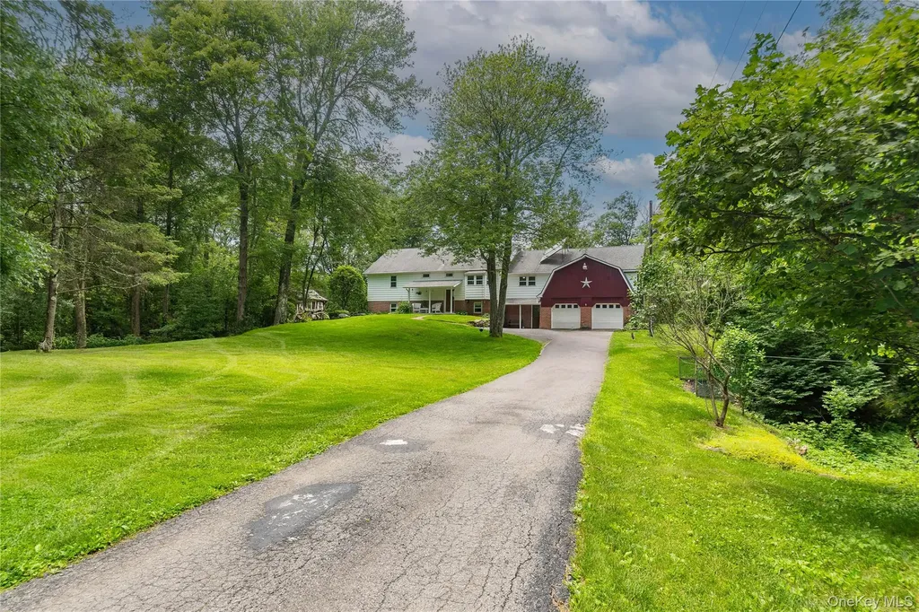 89 Birch Drive Pleasant Valley NY 12569