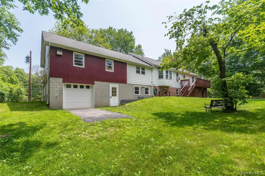 89 Birch Drive Pleasant Valley NY 12569