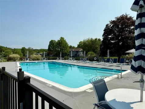 11 Creek Circle Rhinebeck NY 12572