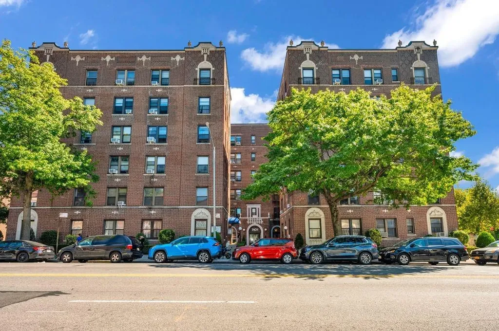 7401 4th Avenue Brooklyn NY 11209