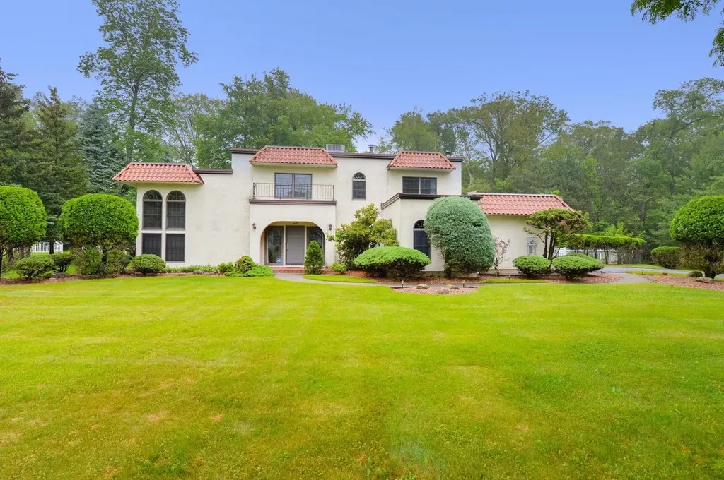 5 Rubinstein Court Spring Valley NY 10977