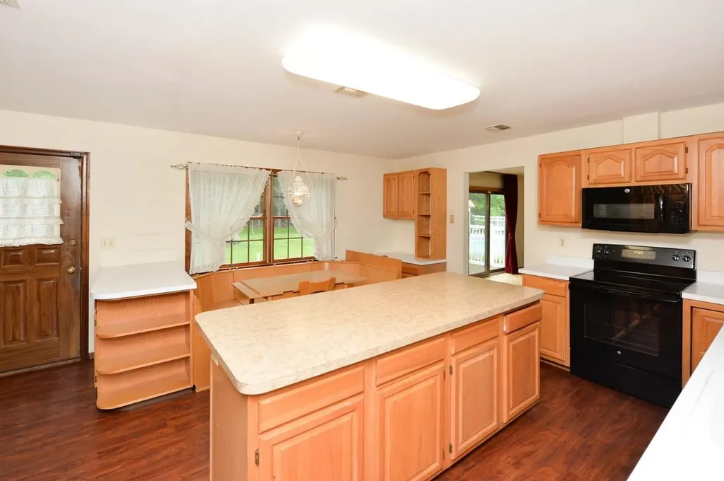 5 Rubinstein Court Spring Valley NY 10977