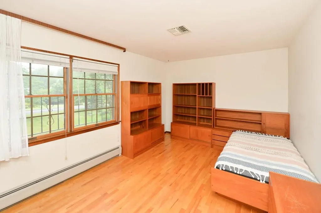 5 Rubinstein Court Spring Valley NY 10977
