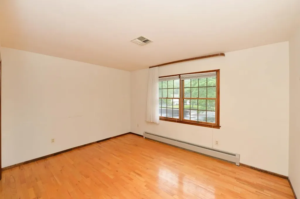 5 Rubinstein Court Spring Valley NY 10977