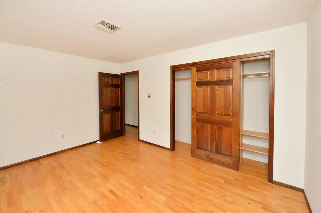 5 Rubinstein Court Spring Valley NY 10977