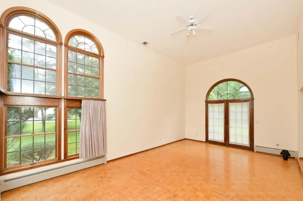 5 Rubinstein Court Spring Valley NY 10977