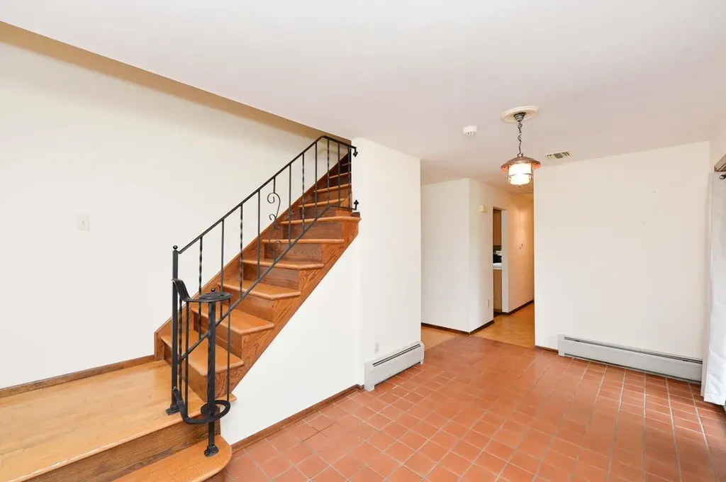 5 Rubinstein Court Spring Valley NY 10977