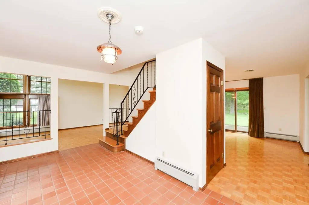 5 Rubinstein Court Spring Valley NY 10977