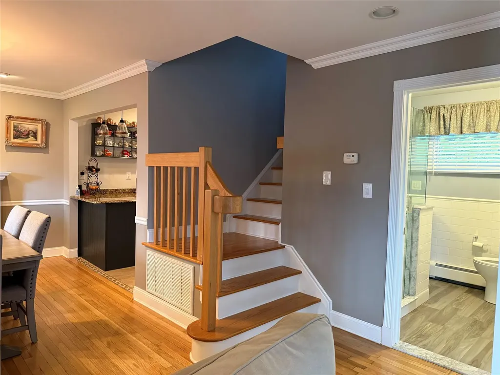 4 Venetian Boulevard Lindenhurst NY 11757