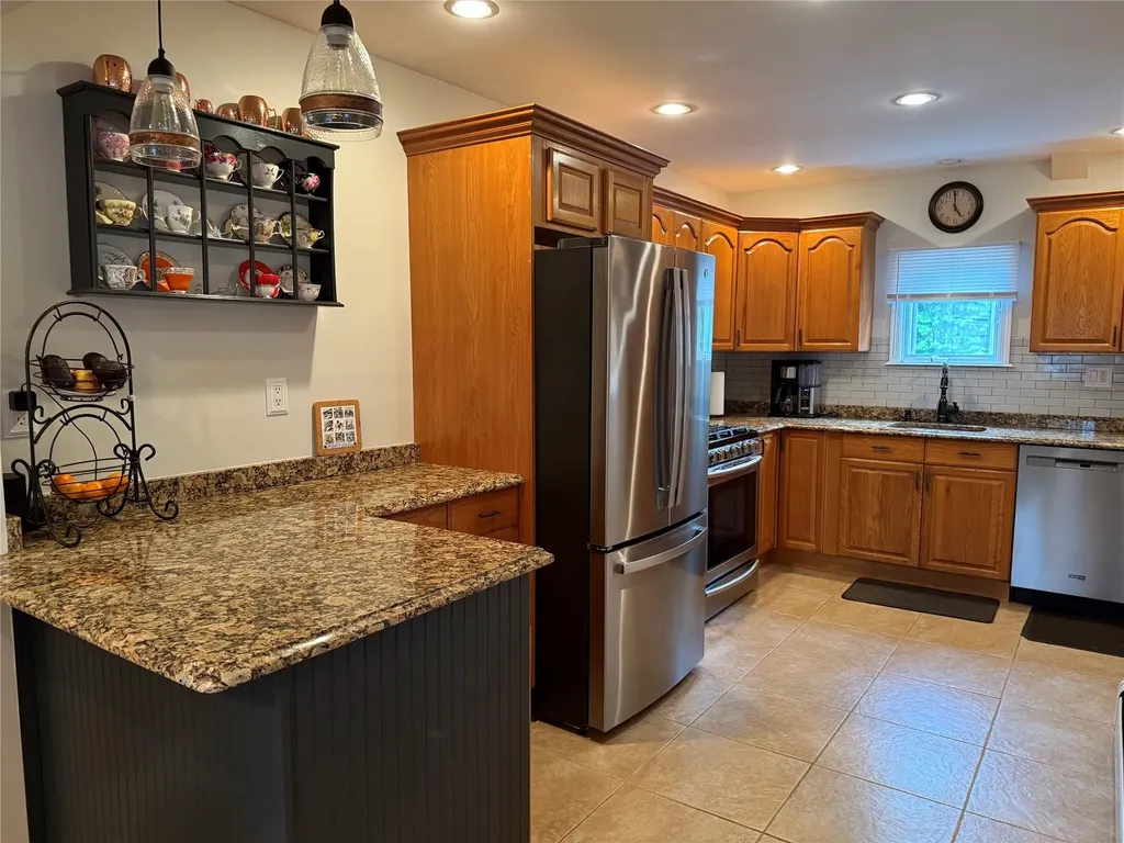 4 Venetian Boulevard Lindenhurst NY 11757