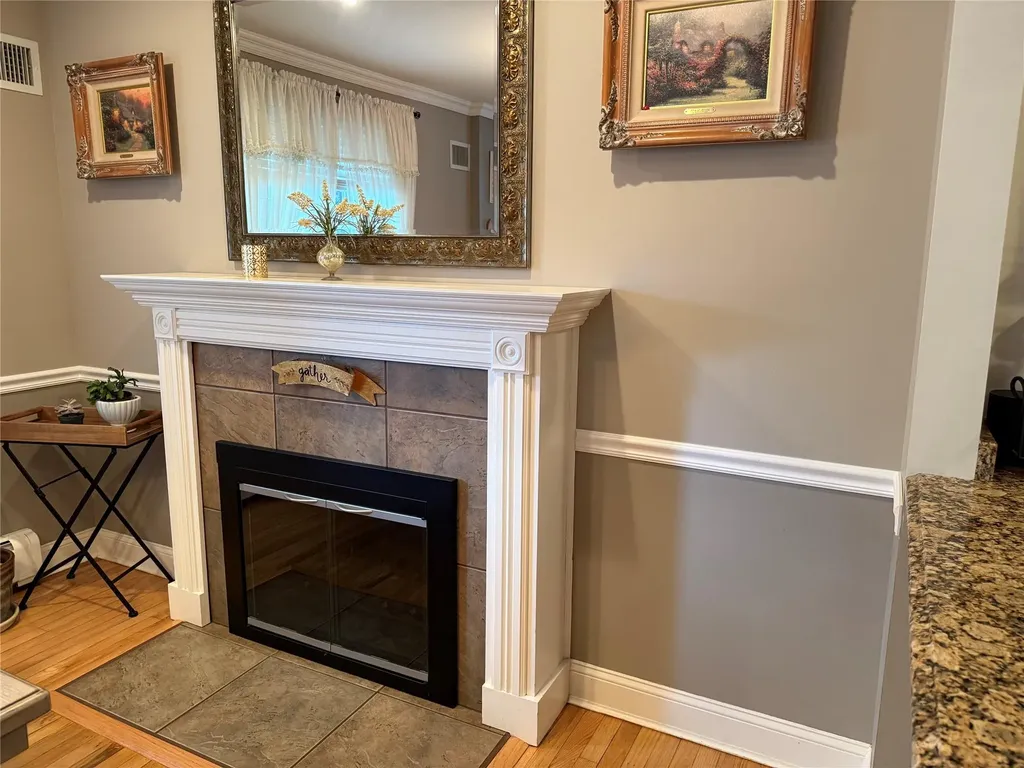 4 Venetian Boulevard Lindenhurst NY 11757