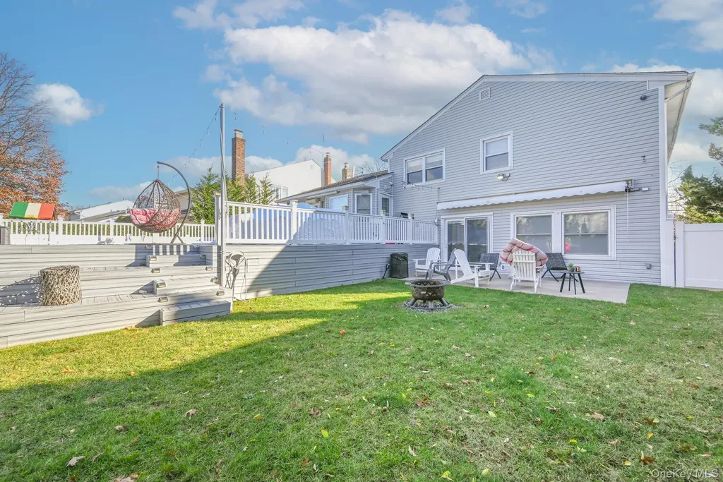 972 S End Woodmere NY 11598