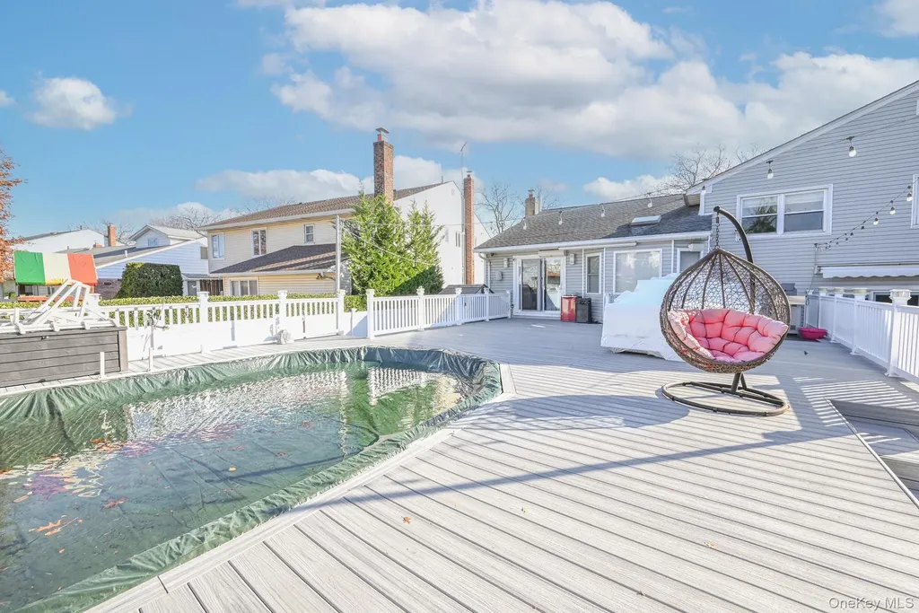 972 S End Woodmere NY 11598