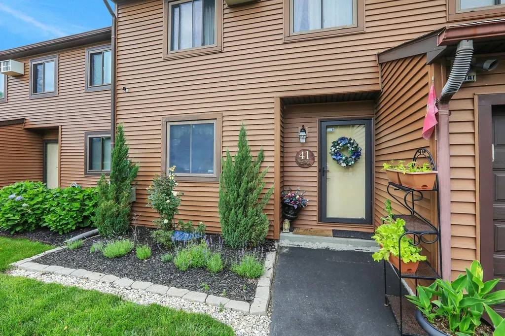 41 Bayberry Circle Fishkill NY 12524