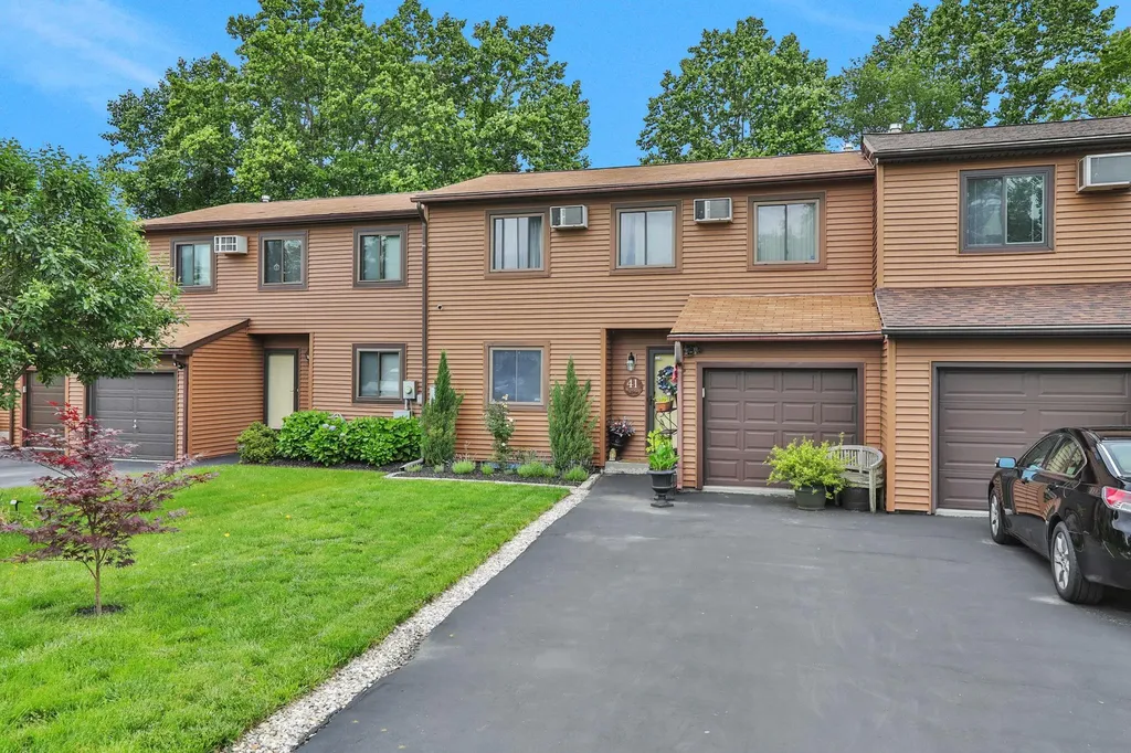 41 Bayberry Circle Fishkill NY 12524